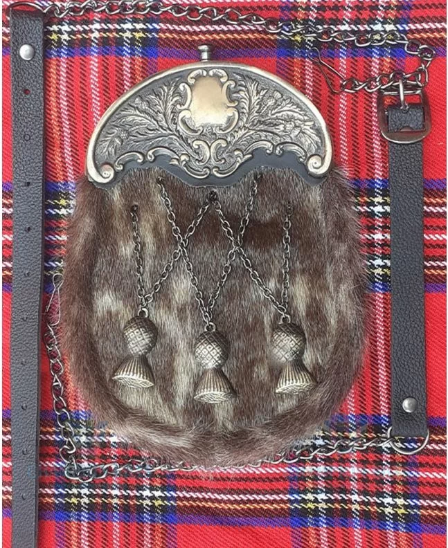 Thistle Antique Tassel and Cantle Seal Skin Sporran     
