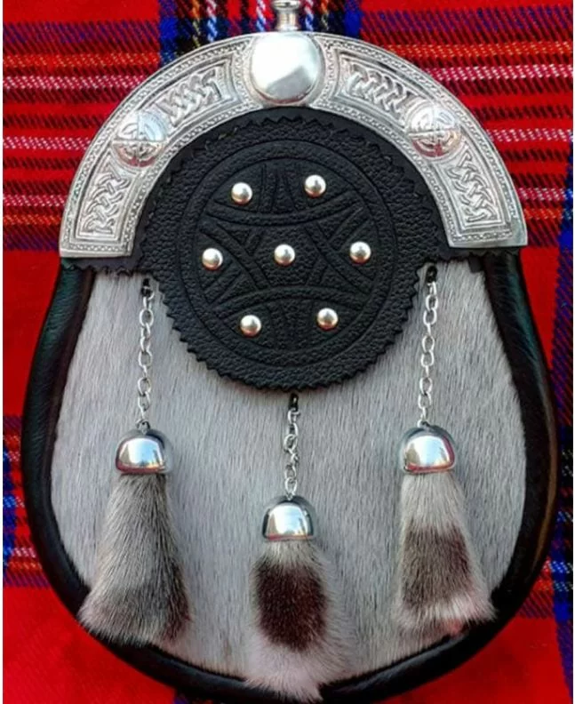 Semi Dress Grey Seal Skin Sporran With 3 Tassels And Chain Belt main image 1