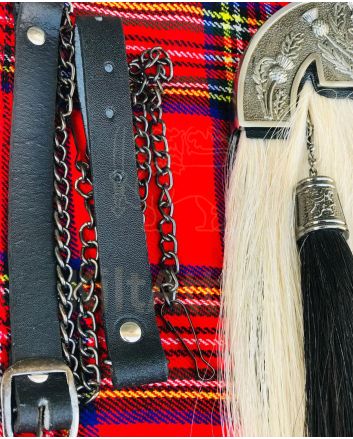 White Hair Horse Sporran With Black Tessals